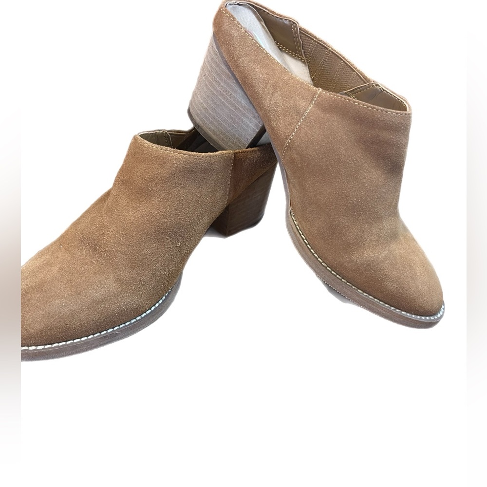 Blondo Norwich tan suede leather waterproof mule booties size 7.5